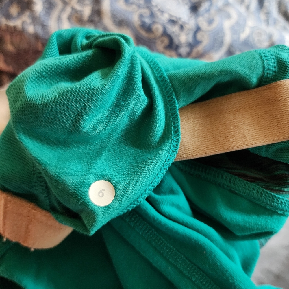 Lululemon Tank - Picture 4 of 4